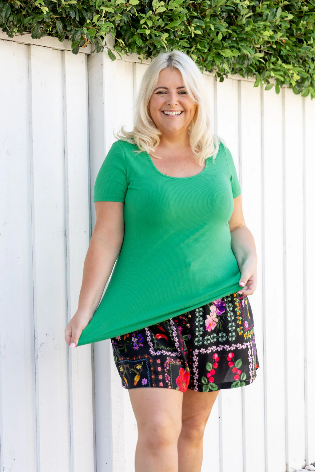 Billi Rib Tee in Green - Image 2