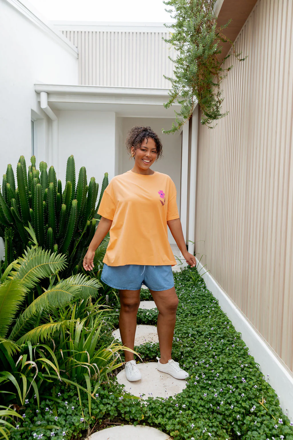 Choose Kindness Tee in Peach - Image 24