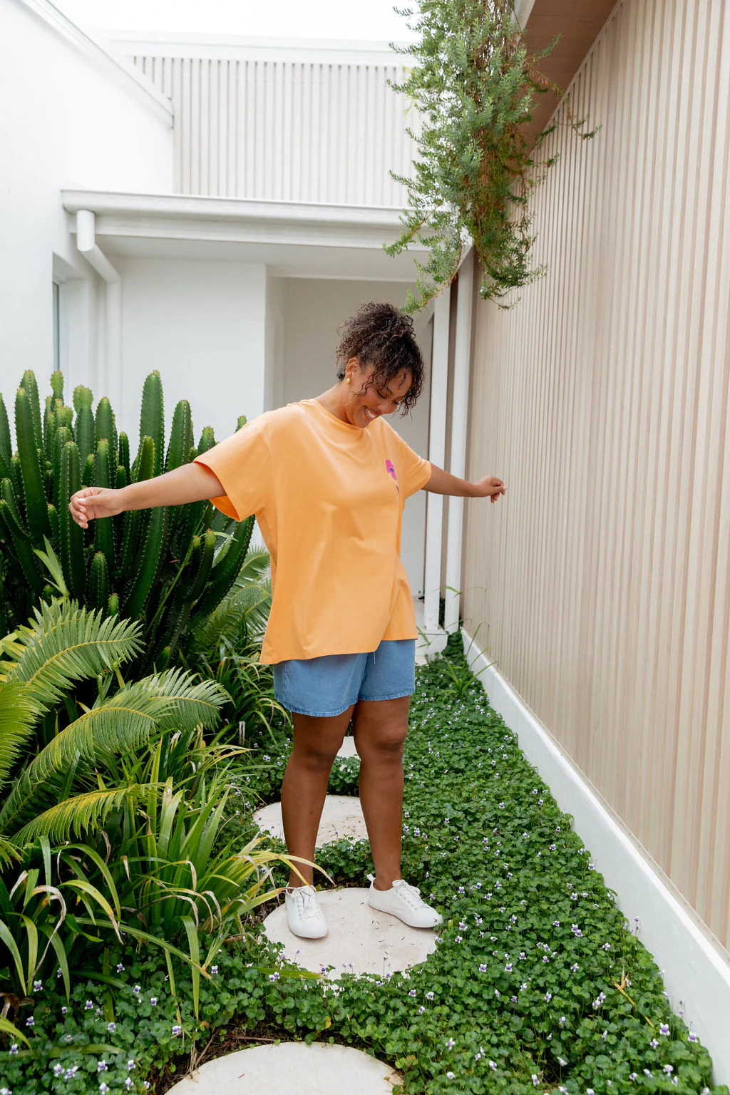 Choose Kindness Tee in Peach - Image 25