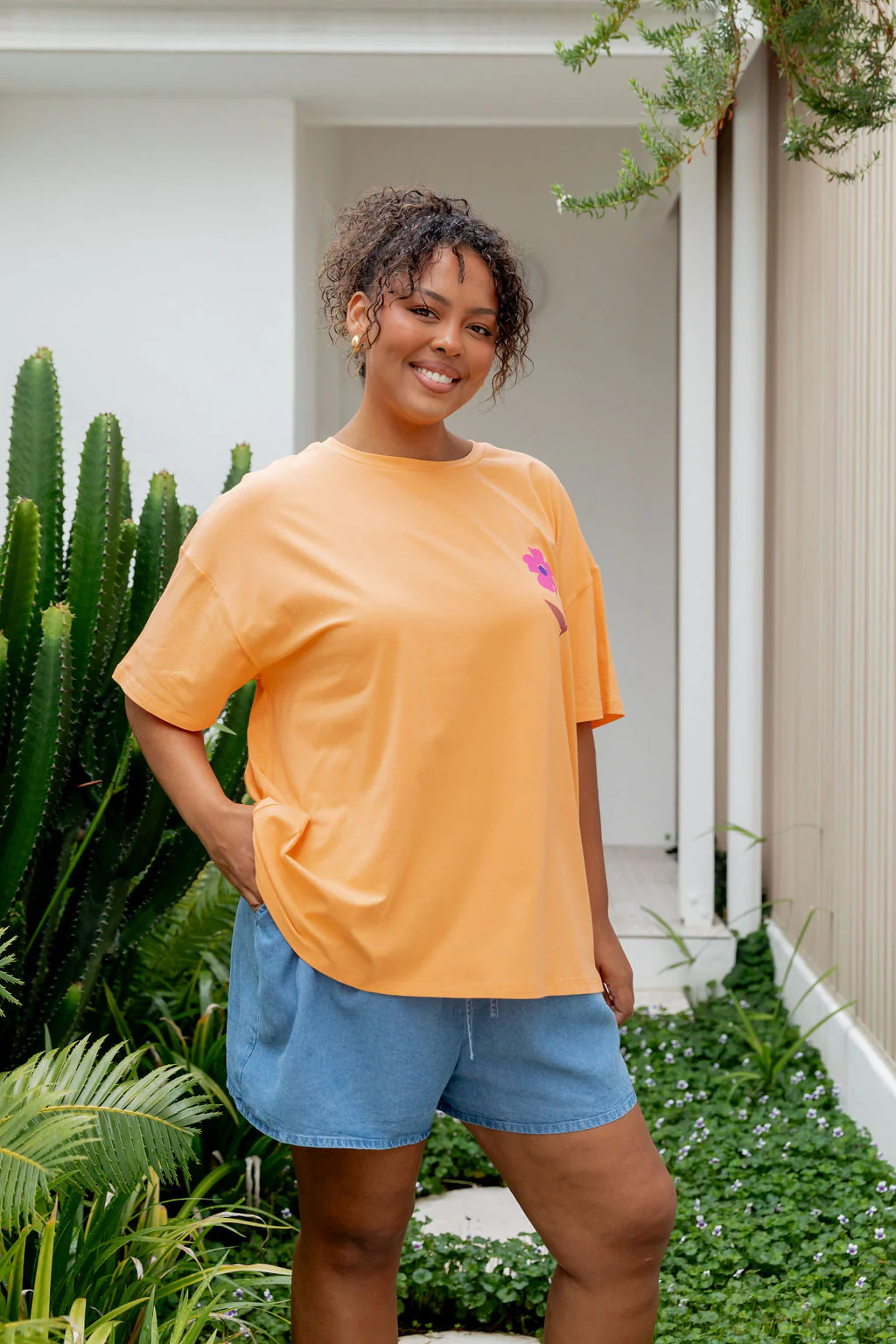 Choose Kindness Tee in Peach - Image 26