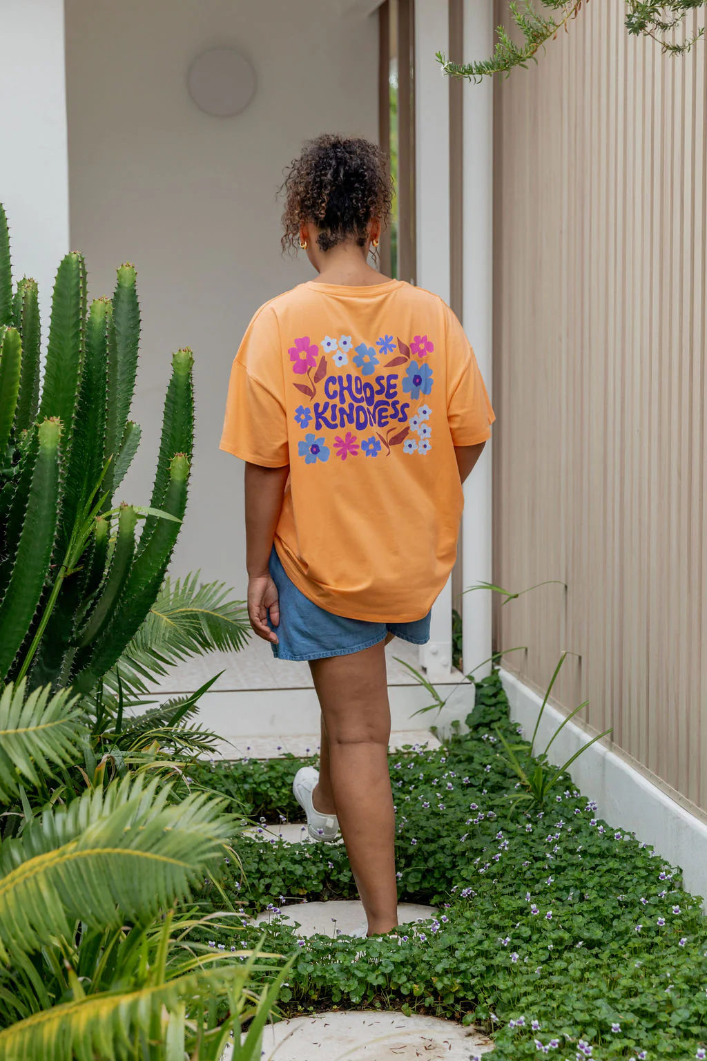Choose Kindness Tee in Peach - Image 43
