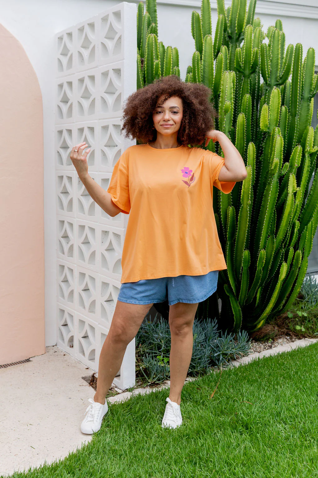 Choose Kindness Tee in Peach - Image 6