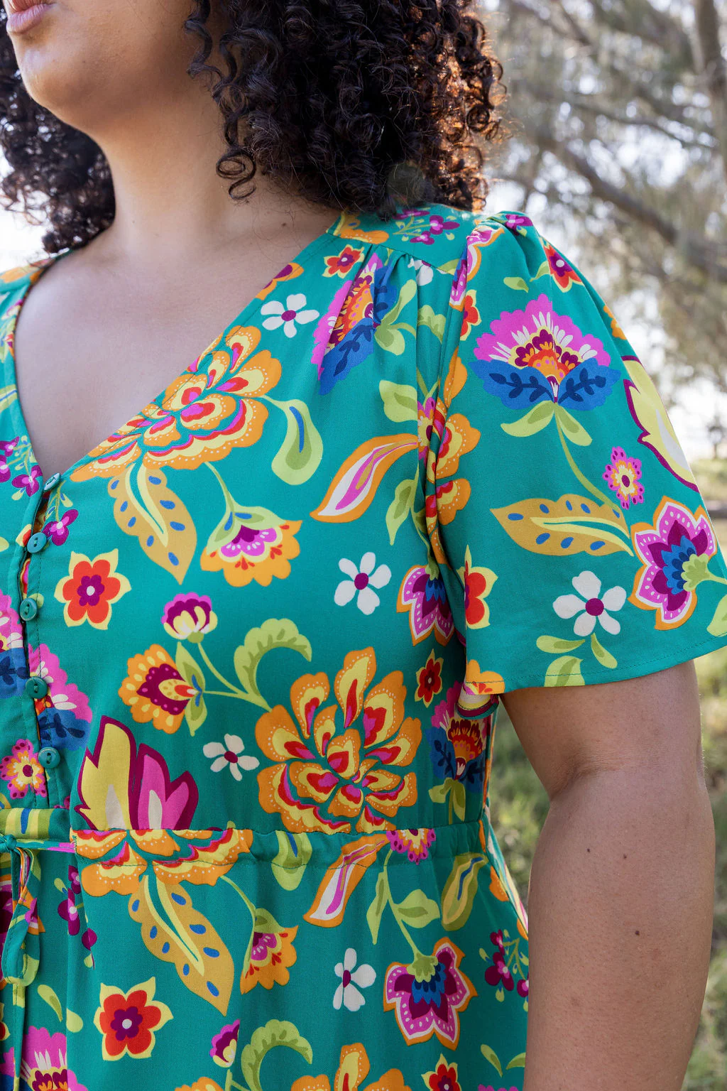 Esmae Dress in Emerald Dreams - Image 14