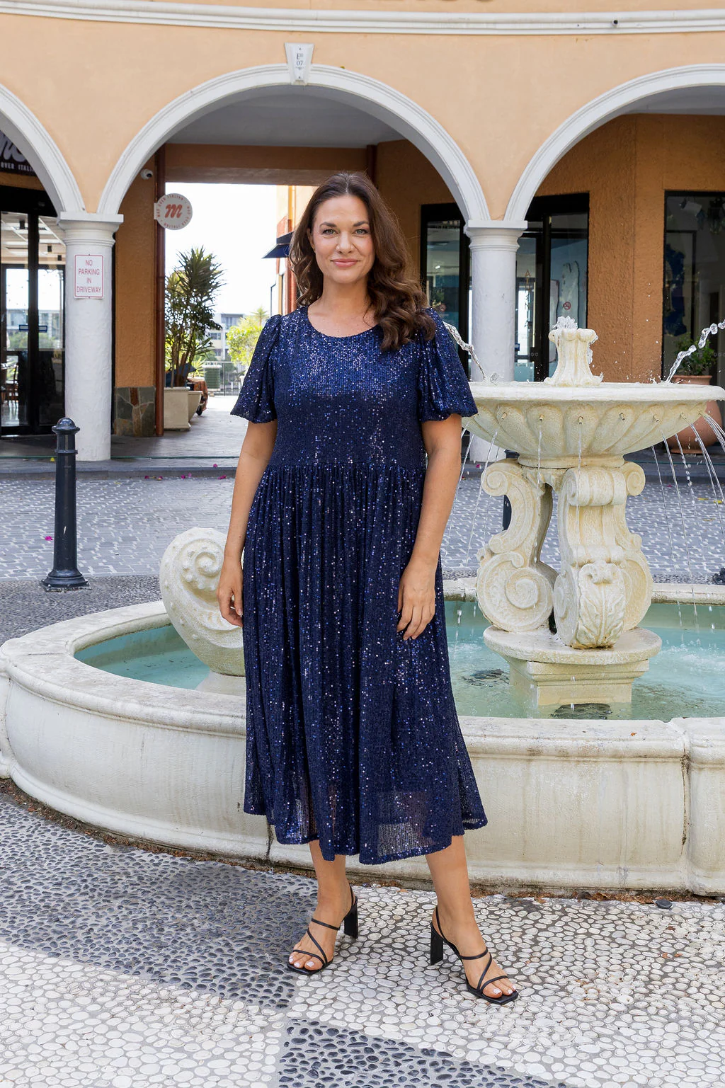 Glimmer Sequin Midi Dress in Navy - Image 4