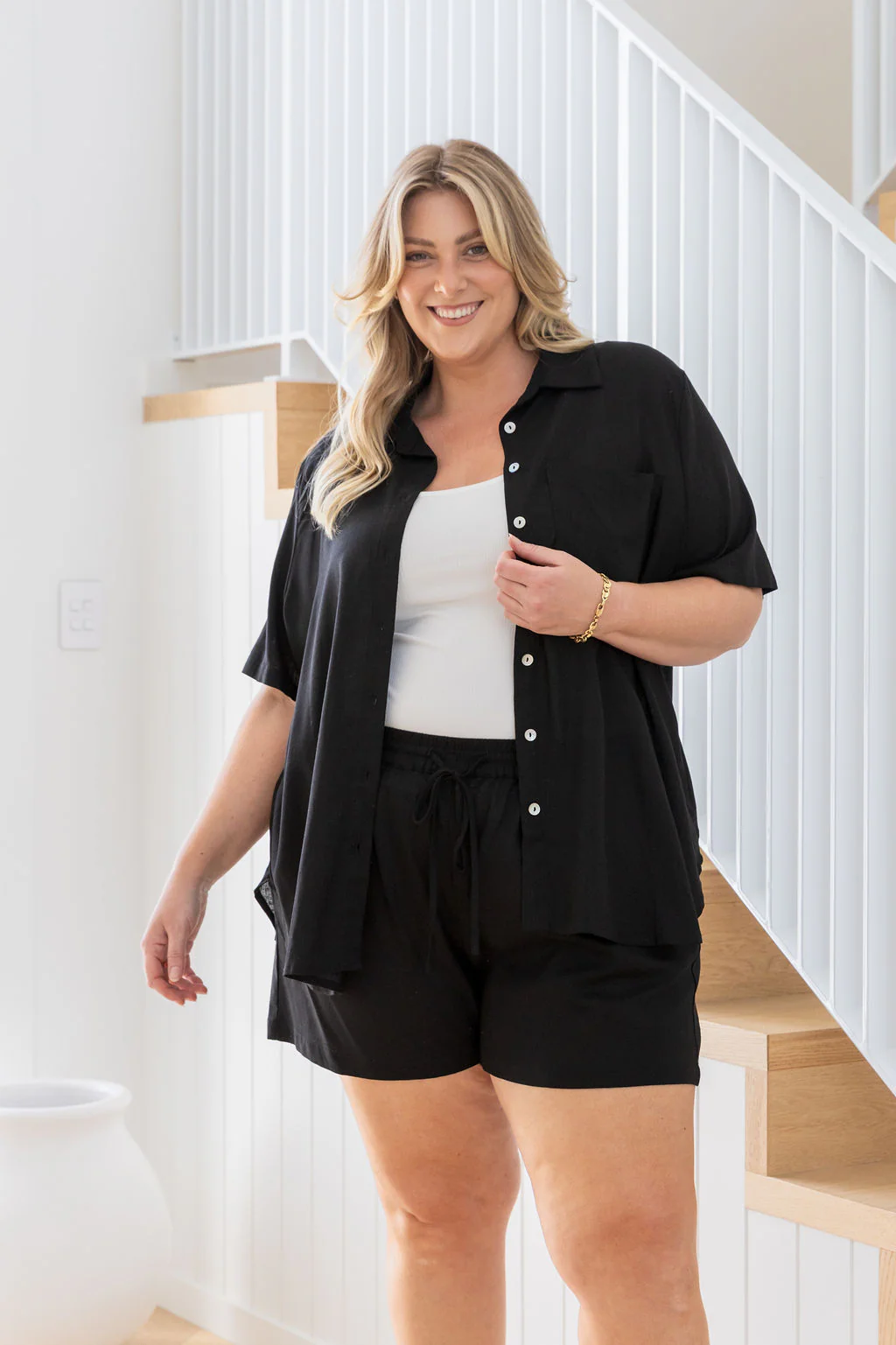 Samara Linen Blend Shirt in Black - Image 3